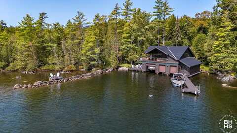 140 Peninsula Way, Lake Placid, NY 12946