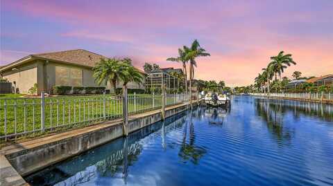 4735 STARBOARD DRIVE, BRADENTON, FL 34208