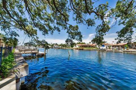 2053 IOWA AVENUE NE, Saint Petersburg, FL 33703
