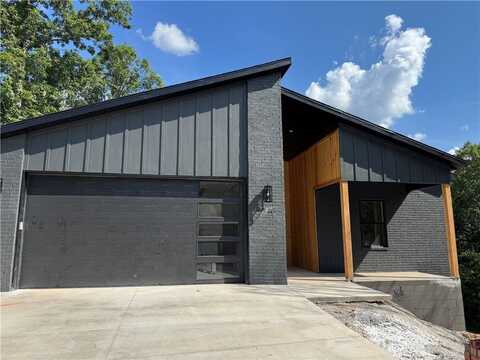 7 Consett LN, Bella Vista, AR 72714