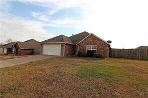 440 Curtis ST, Centerton, AR 72719
