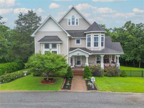 2 Ewes LN, Bella Vista, AR 72715