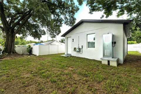 8714 NORTH HIGHLAND AVENUE, TAMPA, FL 33604
