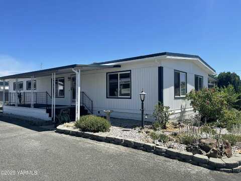 8301 Tieton Dr, Yakima, WA 98908