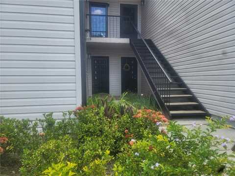 5125 PURITAN CIRCLE, TAMPA, FL 33617