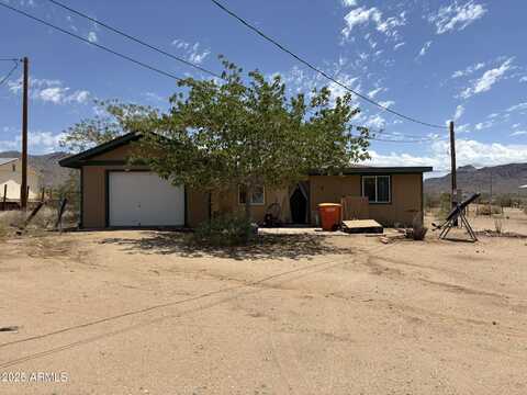 3372 N HUNT Road, Golden Valley, AZ 86413