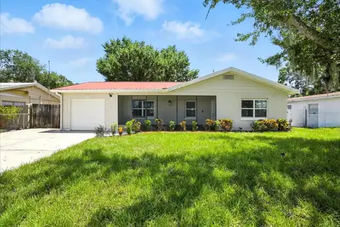 8208 TANGLEWOOD LANE, TAMPA, FL 33615