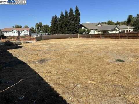 418 Cose Ln, Tracy, CA 95377