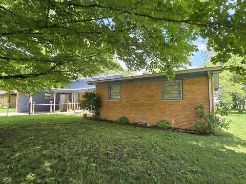 1224 E Hazelwood Drive N, Shelbyville, IN 46176