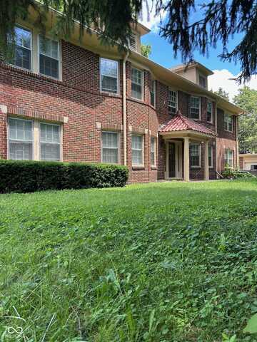 5245 Central Avenue, Indianapolis, IN 46220