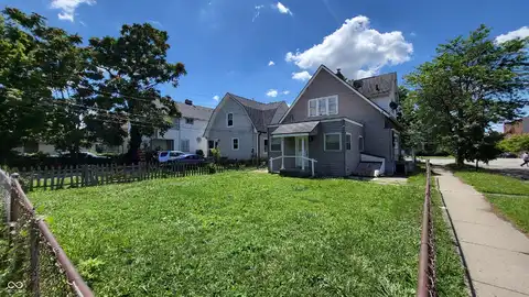 4502 Unit 3 E Washington Street, Indianapolis, IN 46201