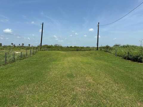 675 CR 205, SARGENT, TX 77414