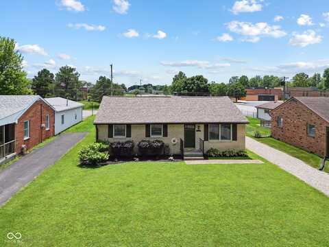 1117 Crestmoor Drive, Shelbyville, IN 46176