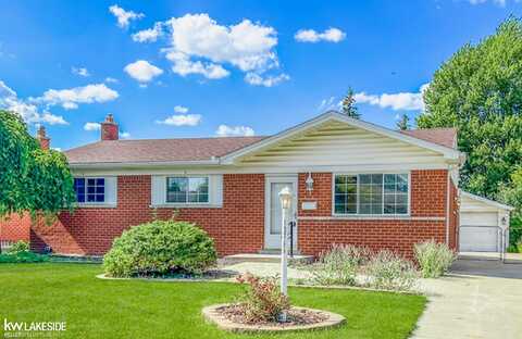 13765 Iowa Dr, Warren, MI 48088