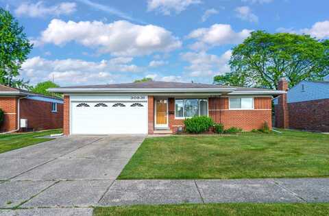 30831 Saint Onge, Warren, MI 48088