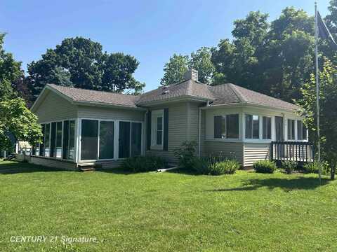 324 Pine, Clio, MI 48420