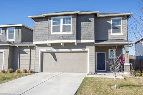 1221 NW Varnish Avenue, Redmond, OR 97756
