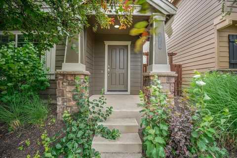 2737 NW Cedar Avenue, Redmond, OR 97756