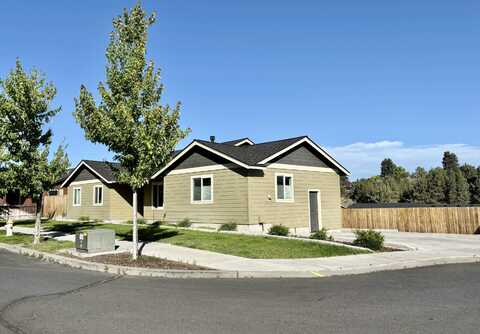 490 NE Brookstone Drive, Prineville, OR 97754