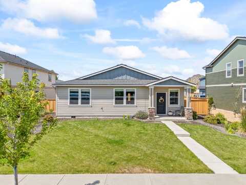745 NE Union Loop, Prineville, OR 97754