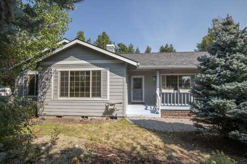 16690 Oakridge Place, La Pine, OR 97739