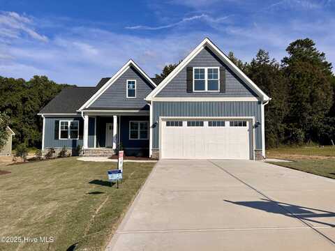 100 Lucky Lane, Pikeville, NC 27863