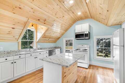 15 High St., Hudson, MA 01749