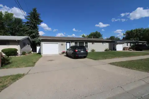 2524 NW 5th St, Minot, ND 58703