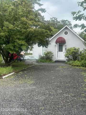36 Whalepond Road, Ocean Twp, NJ 07755