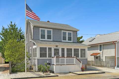 53 D Street, Seaside Park, NJ 08752