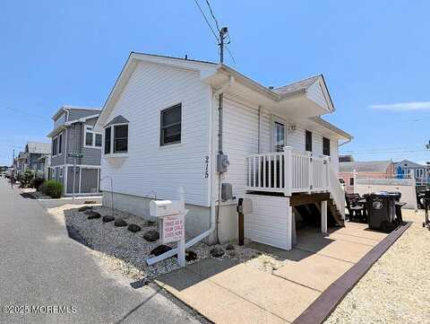 215 Harbor Drive, Lavallette, NJ 08735