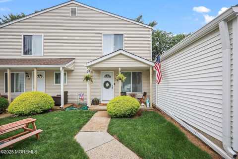 36 Woodmere Court, Freehold, NJ 07728