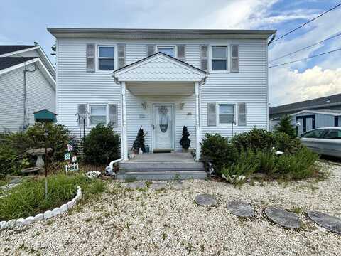 705 Roanoke Drive, Forked River, NJ 08731