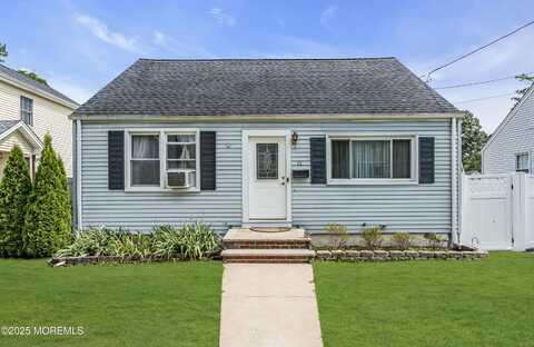 13 Dorothy Street, Spotswood, NJ 08884