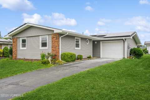 8 Phillips Road, Brick, NJ 08724