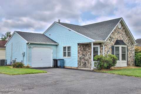11 Ivy Ridge Close, Howell, NJ 07728