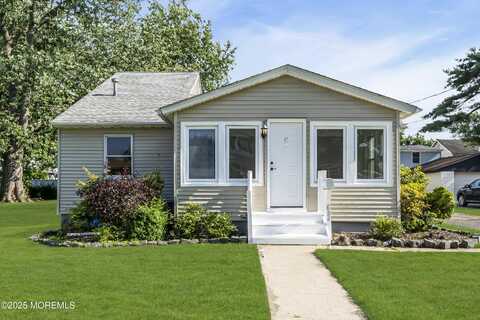 626 Clark Avenue, Union Beach, NJ 07735