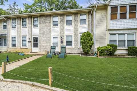 158 Stratford Place, Lakewood, NJ 08701