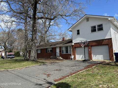 217 Elmwood Road, Oakhurst, NJ 07755