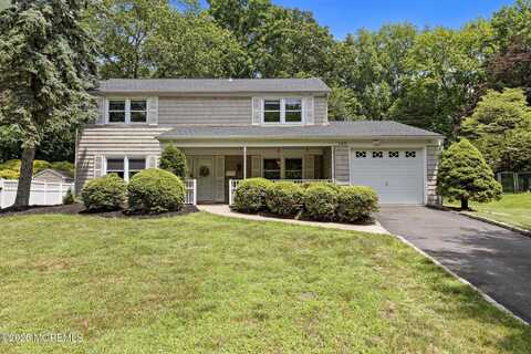 140 Idlebrook Lane, Aberdeen, NJ 07747