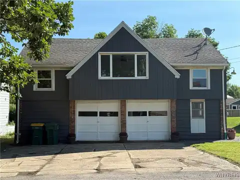 2656 Oakwood Avenue, Hamburg, NY 14075