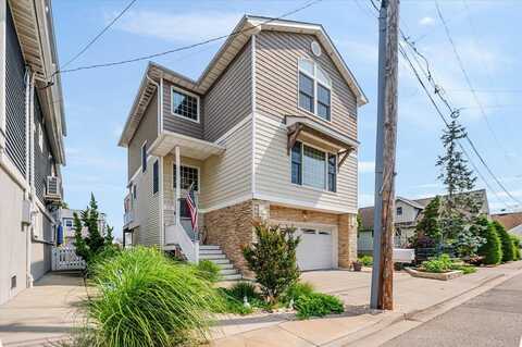 23 Arthur Street, Baldwin, NY 11510
