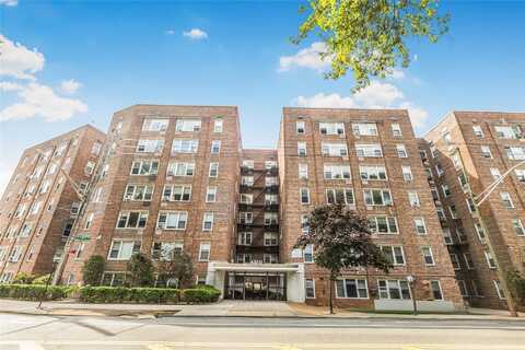 4320 Van Cortlandt Park East, Bronx, NY 10470