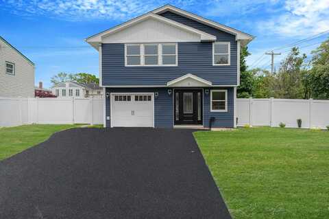 9 Lafayette Road, West Babylon, NY 11704
