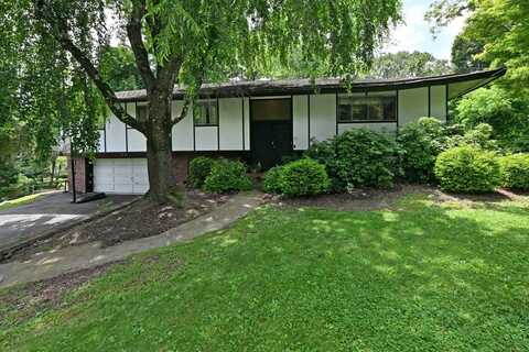 29 N Southgate Drive, Spring Valley, NY 10977
