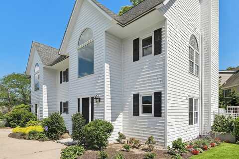25 Mitchell Road, Unit 6, Westhampton Beach, NY 11978