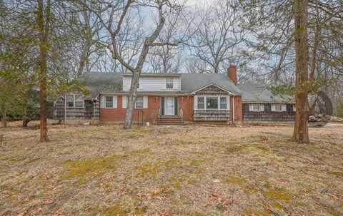 1946 Vincent Lane, Muttontown, NY 11791