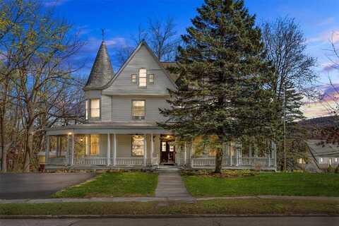 43 Oakland Avenue, Warwick, NY 10990