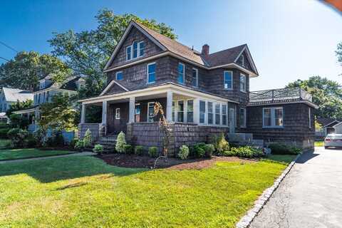 21 Lee Avenue, Rockville Centre, NY 11570