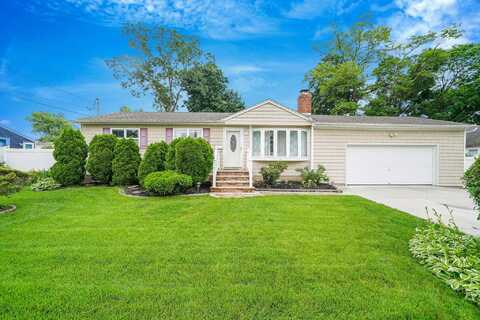 53 1st Street, Brentwood, NY 11717